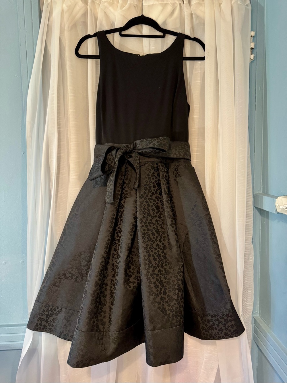 Tommy Hilfiger Black Sleeveless Midi Dress with Bow Waist